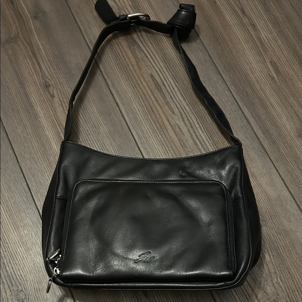 Stone Mountain Accessories Black Shoulder Bag